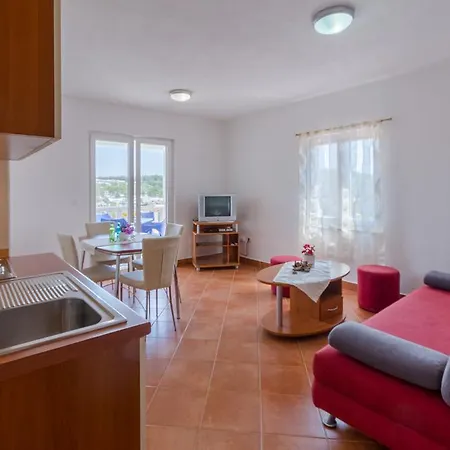 Simic アパート *